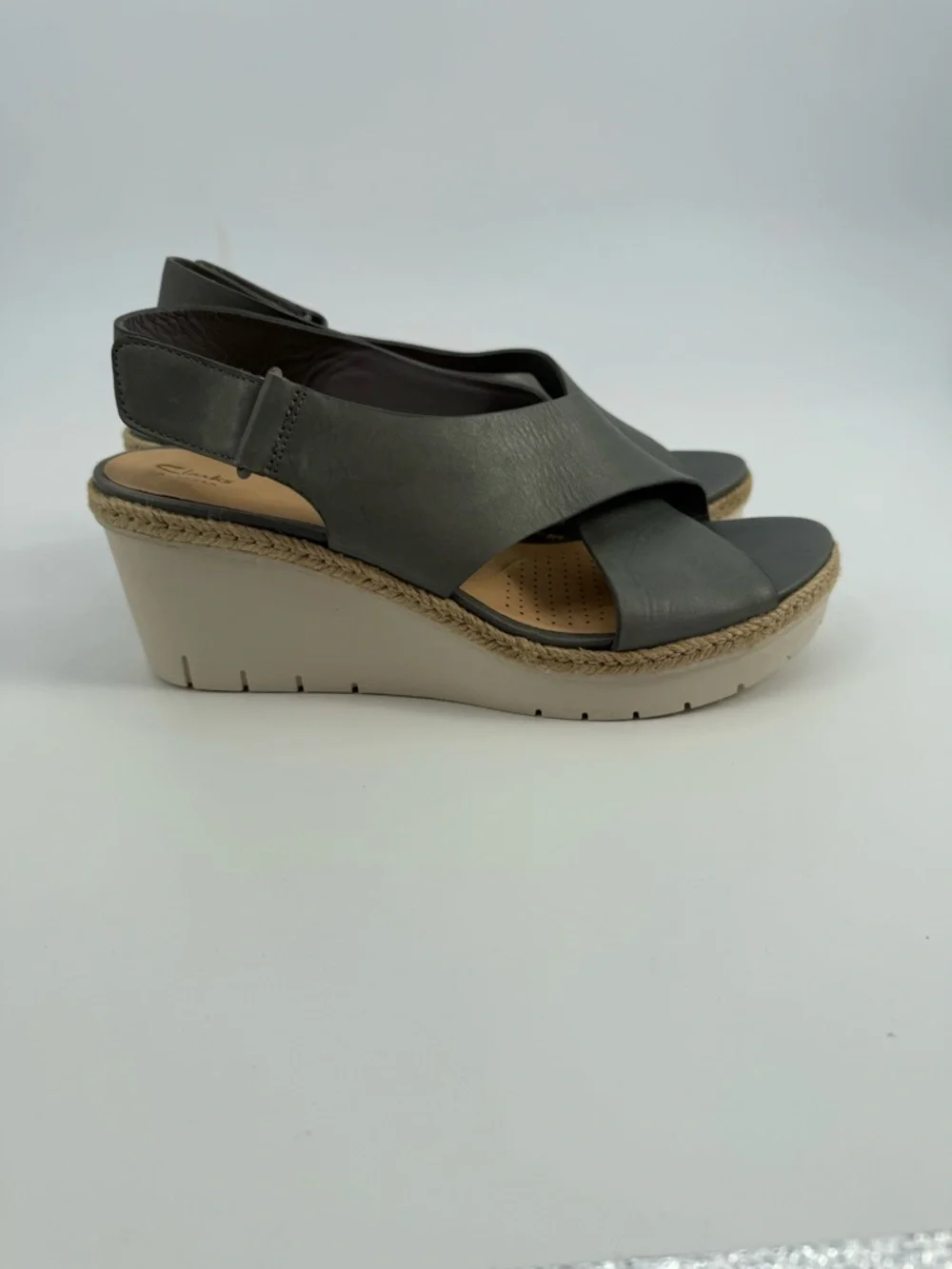 Clarks Artisan Gray Leather Wedge Sandals Slingback Platform Espadrille Style